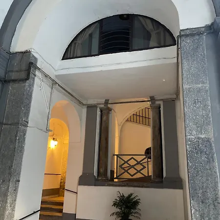 Spinelli House דירה