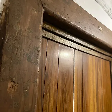 Spinelli House דירה