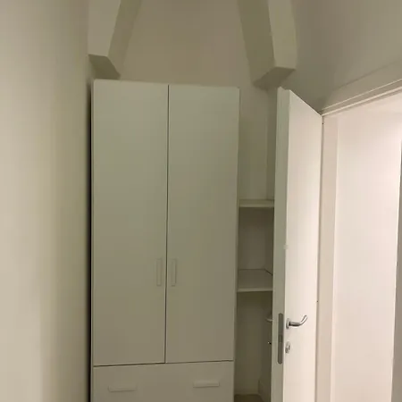 아파트 Spinelli House *